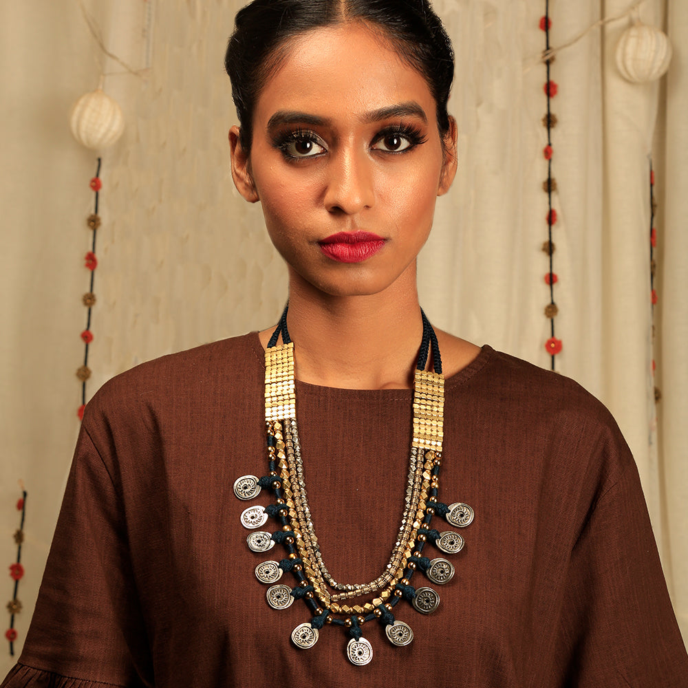 Gilded Sands Necklace