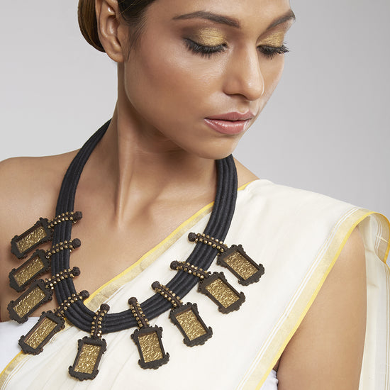 Load image into Gallery viewer, Nazneen (reversible) Necklace
